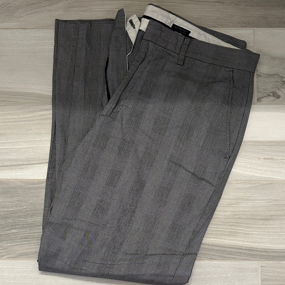 Men's Gray Checkered Pants 36x32 EUC